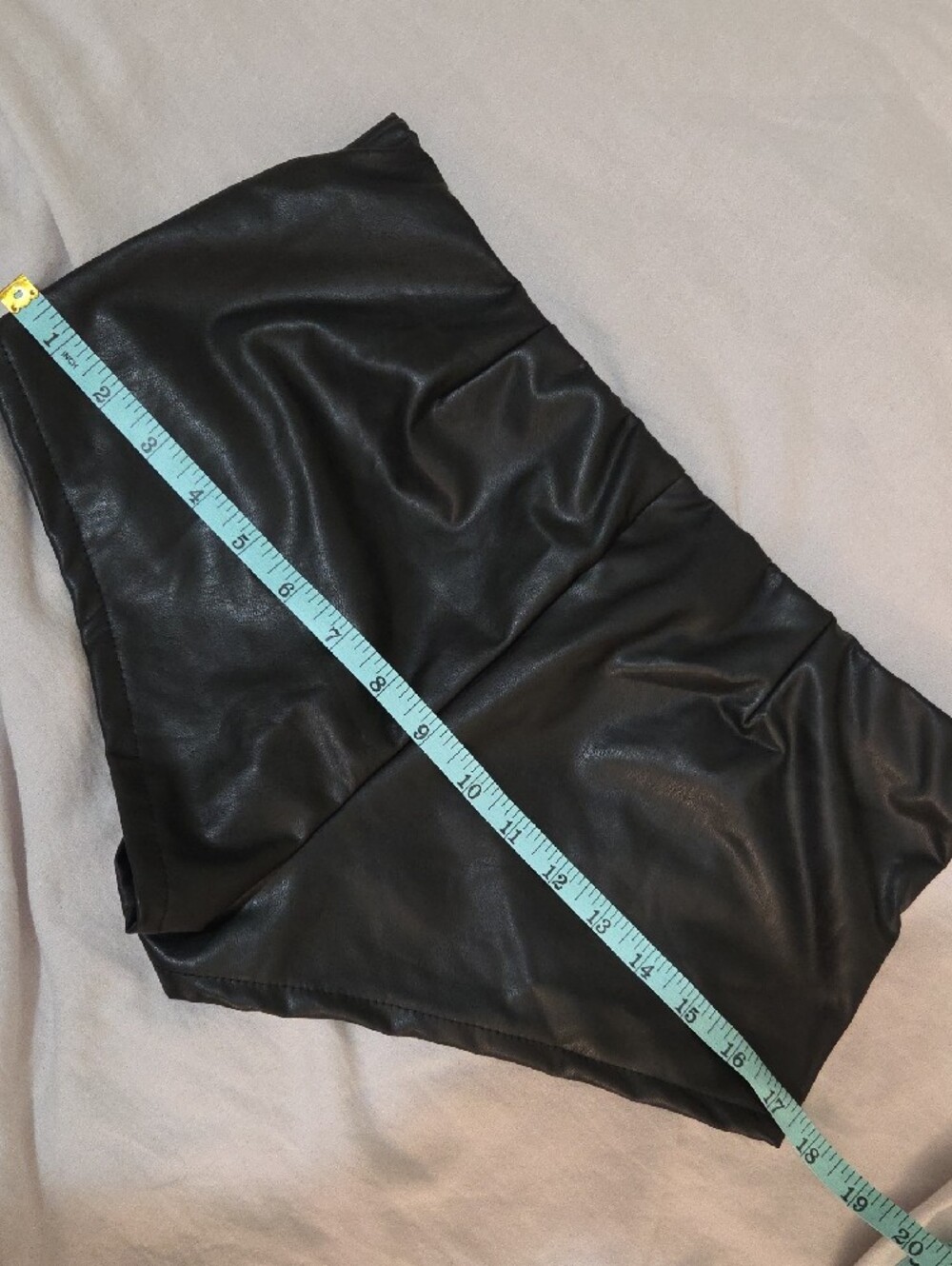 Full Coverage Faux Leather Black Women’s Shorts Large NWOT - Picture 6 of 6